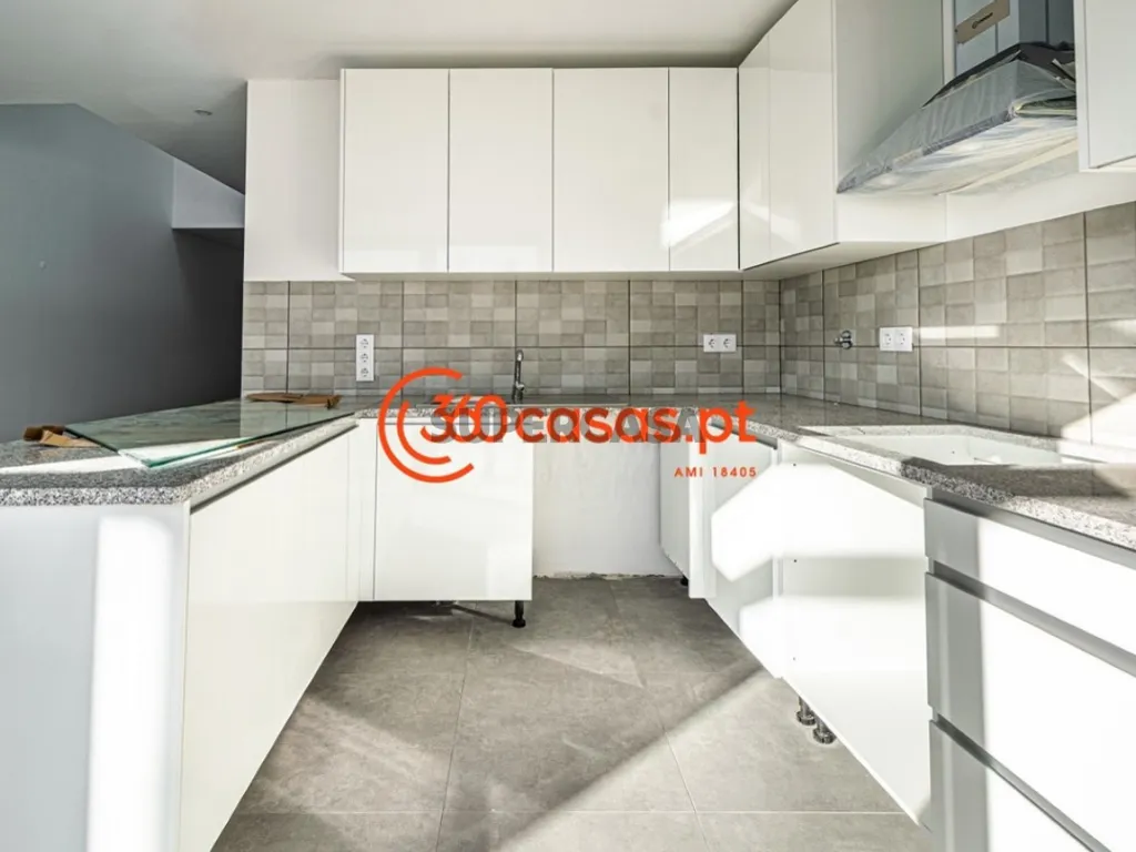 Köök - Modern Duplex with Garden in Olhão