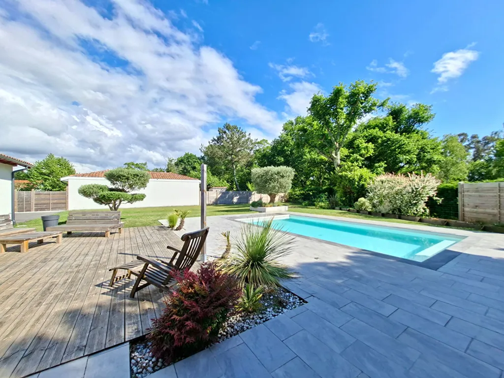 Bassein - Charmant House with Pool in Linxe