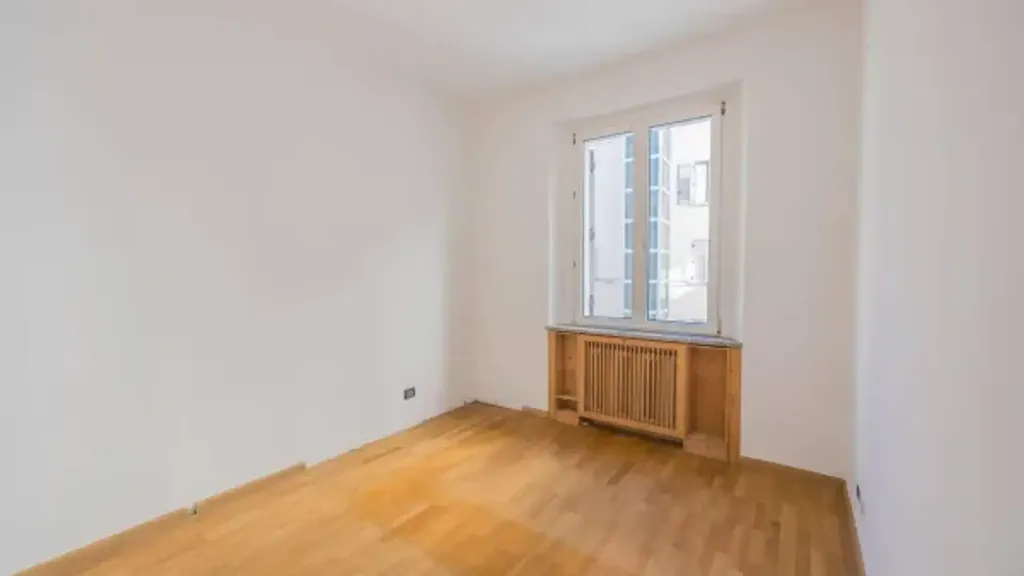 Pièces - Spacious Apartment with High Ceilings in Bolzano