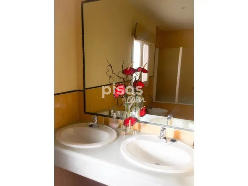 Salles de bain - Linked Chalet with Sea View in Estepona