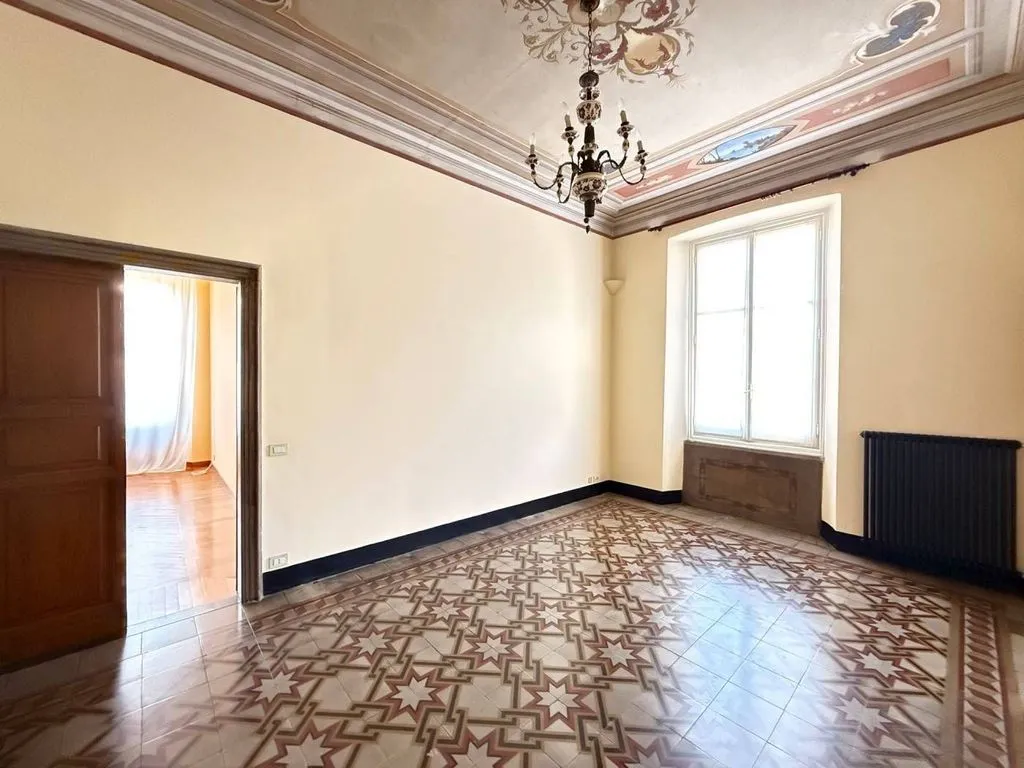 Elutuba - Luxury Apartment with Frescoed Ceilings in Chiavari