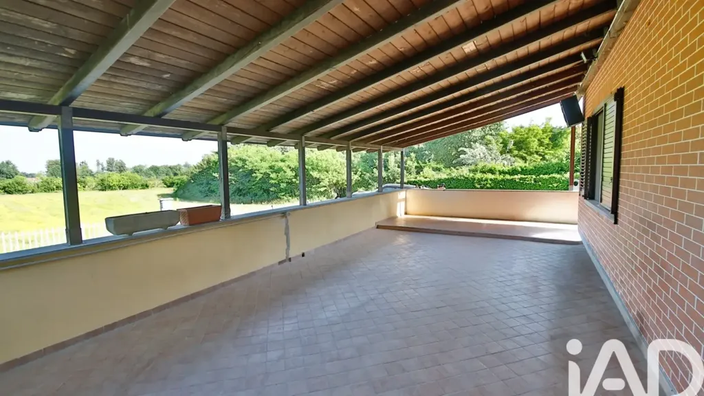 Terrasse - Modern Villa with Private Garden in Lombardore