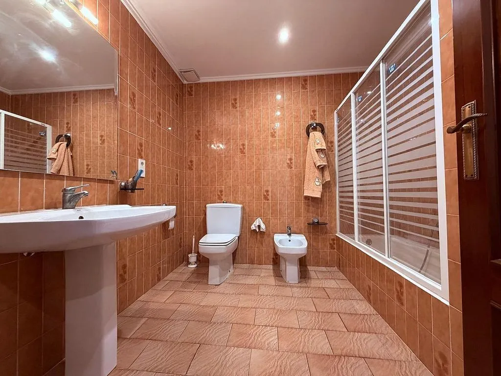 Salles de bain - Chalet with Terraces in Meliana