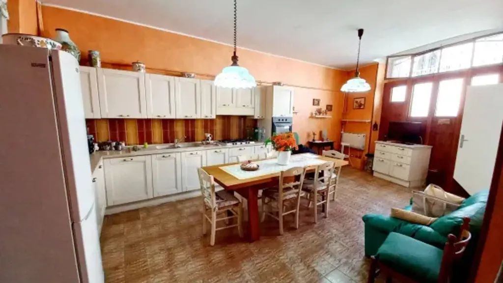 Salle à manger - Terraced House with Balcony in Atessa