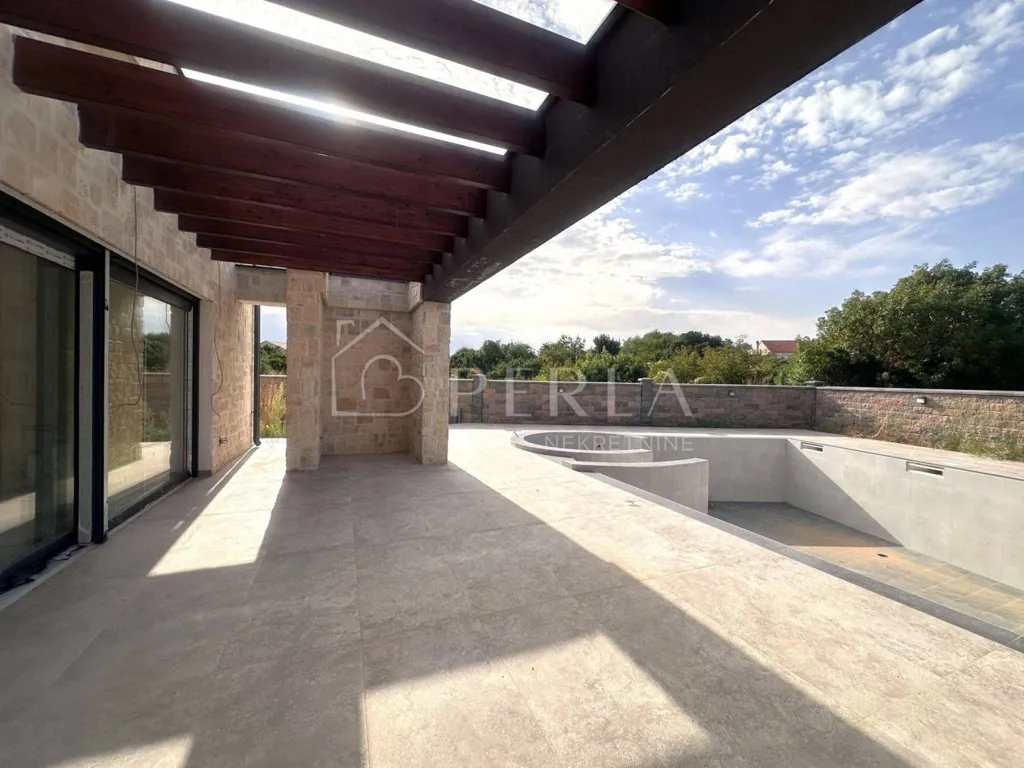 Terrasse - Modern Bungalow with Pool in Debeljak, Sukošan