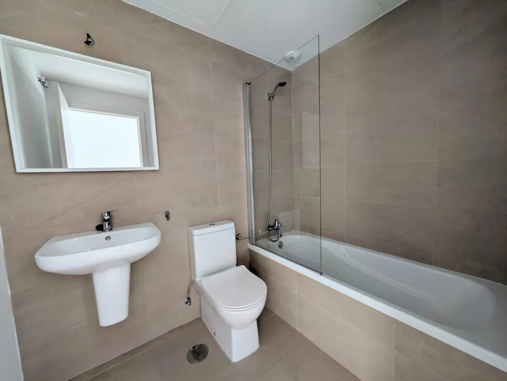 Bagni - Modern Flat with Terrace and Pool in Camas