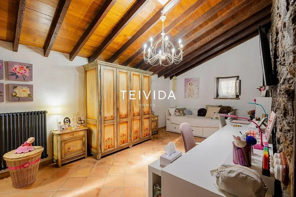 Bedrooms - Villa with Pool and Bodega in El Rosario