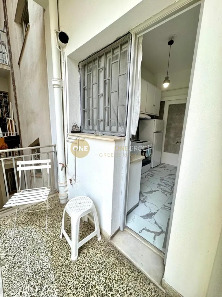 Rõdu - Furnished Apartment with Balcony in Kypseli