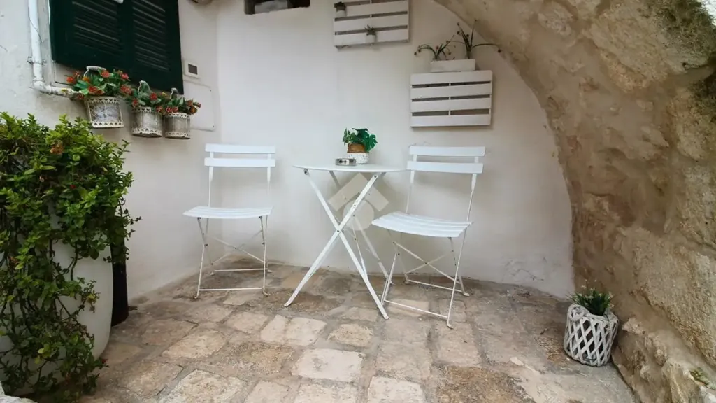 Aed - Restored House with Spa Pool in Ostuni