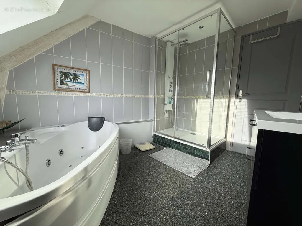 Salles de bain - Duplex avec Balcon à Lille