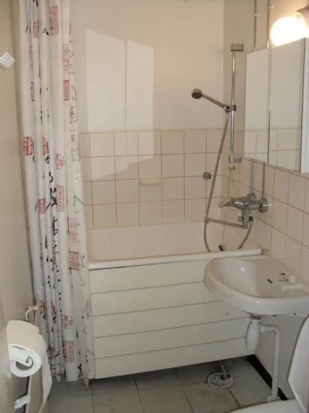 Vannitoad - Studio Flat with City Centre Views in Oulu
