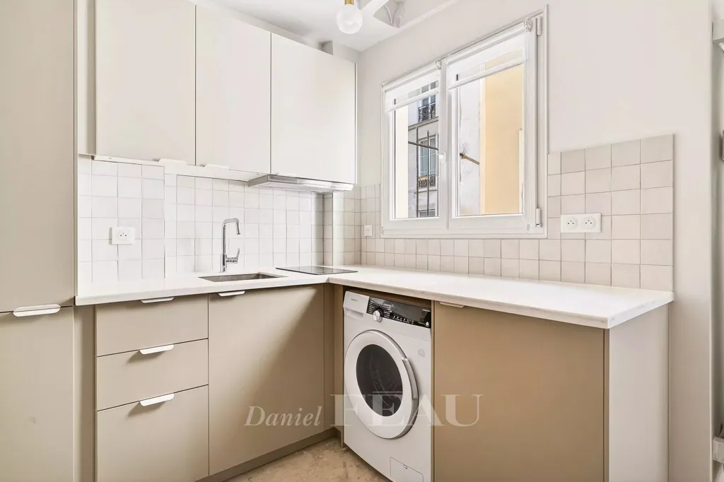 Cuisine - Studio Rénové avec Fibre Optique au Marais