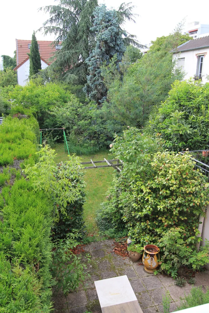 Jardin - Maison Rénovée avec Jardin à Rueil-Malmaison