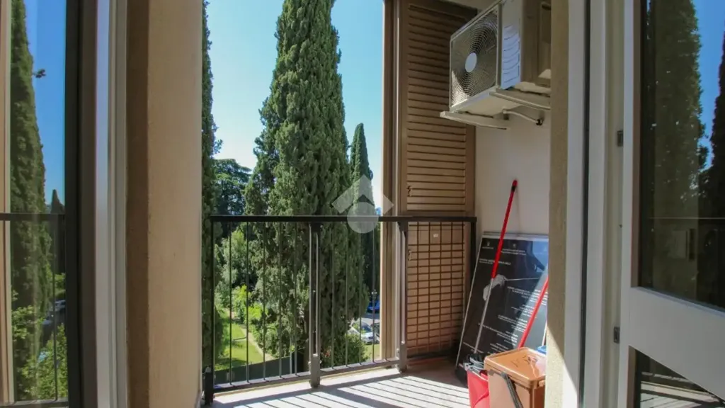 Balcone - Studio Apartment with Lake View in Gardone Riviera