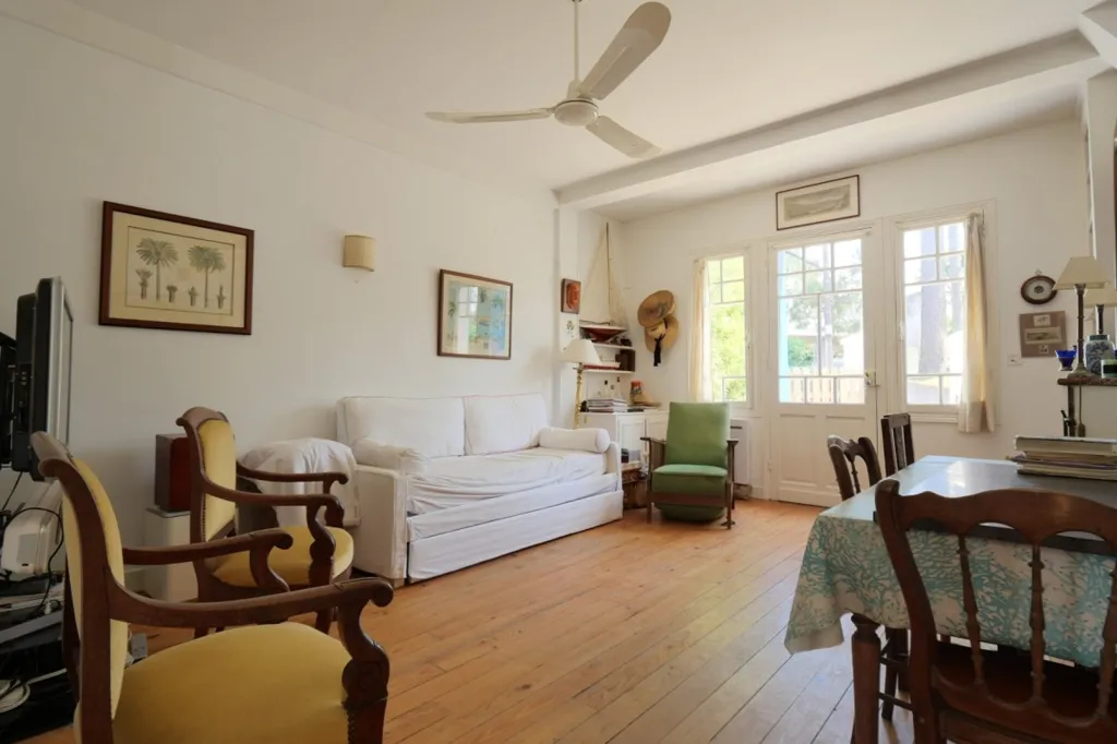 Séjour - Maison des Années 30 avec Terrasse à Royan