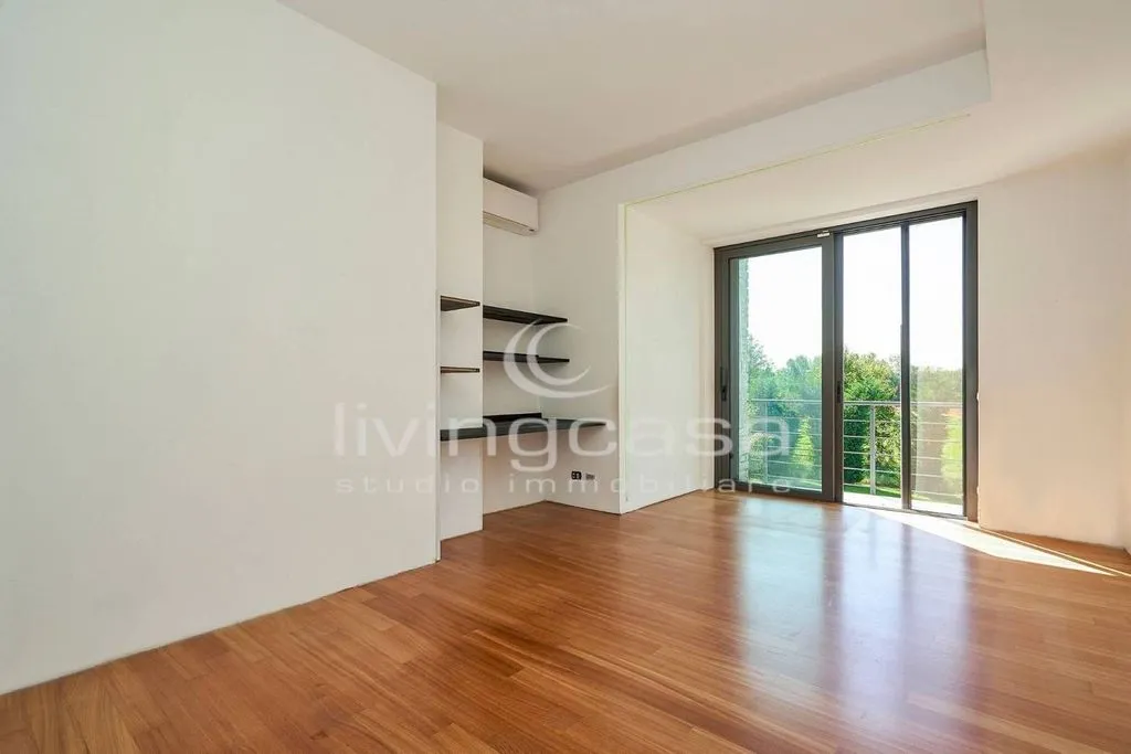 Pièces - Luxury Villa with Panoramic Tower in Besana in Brianza