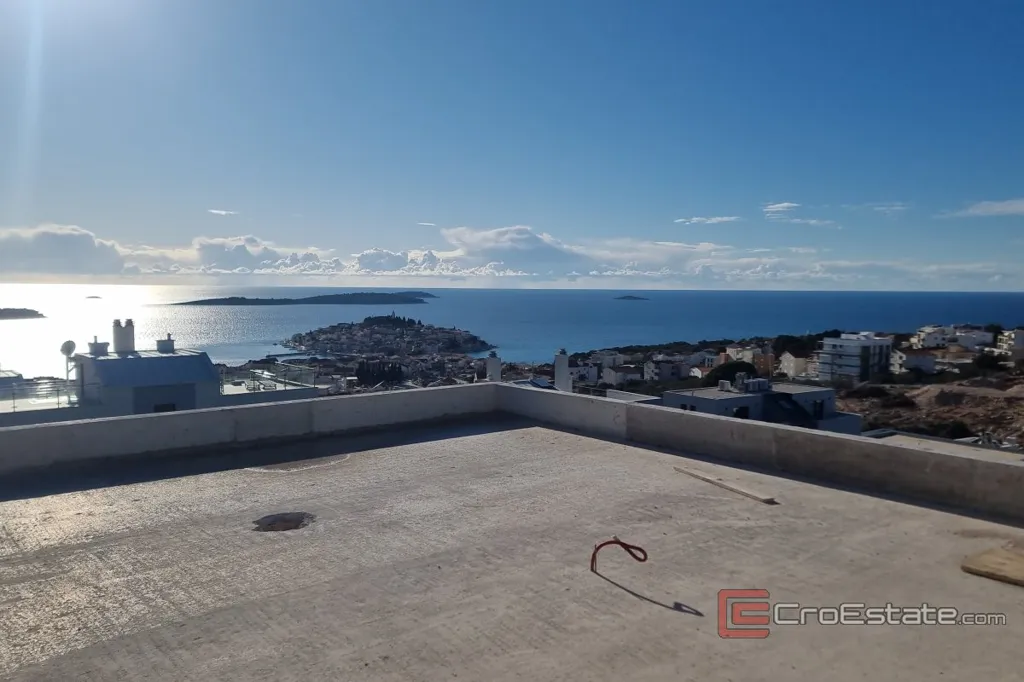 Terrass - Penthouse with Sea View in Primosten