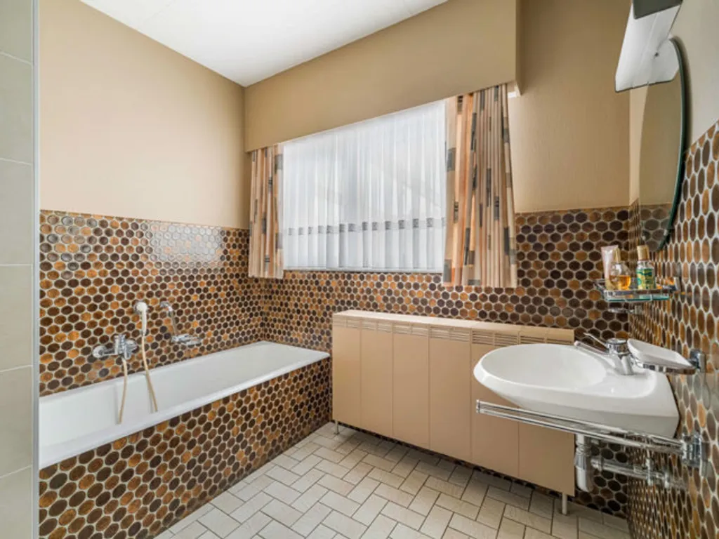 Salles de bain - Maison avec Terrasse et Garage à Dessel