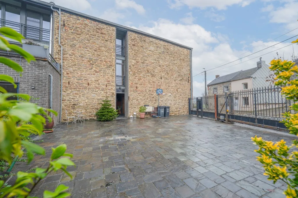 Duplex Haut de Gamme avec Jardin à Nandrin