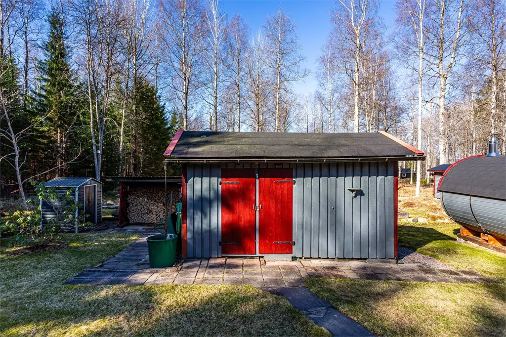 Välivaade - Cottage with Pool Access in Sör-Älgen