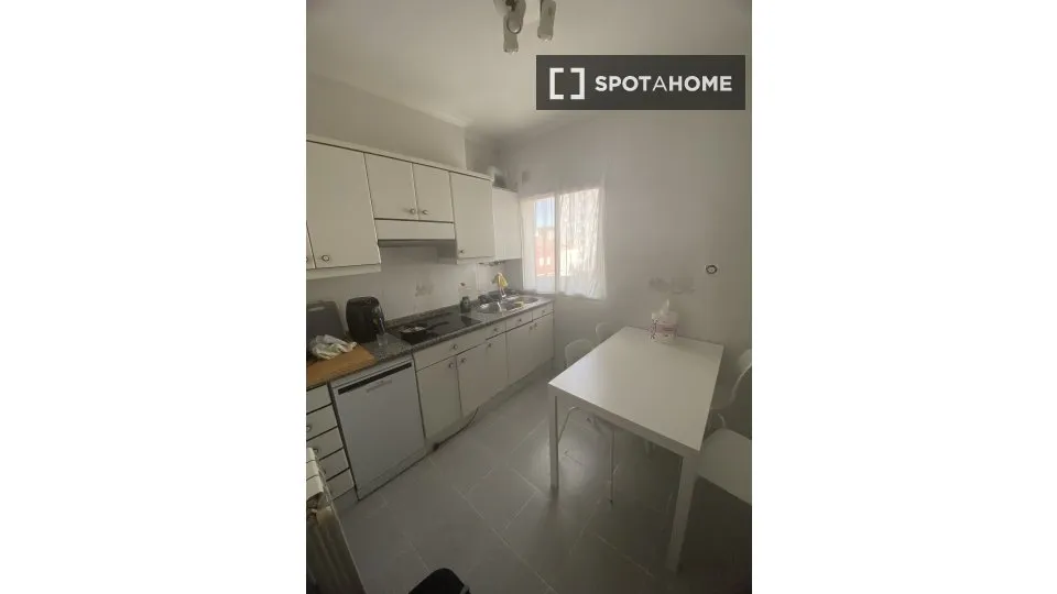 Cuisine - Shared Room in Central Valladolid