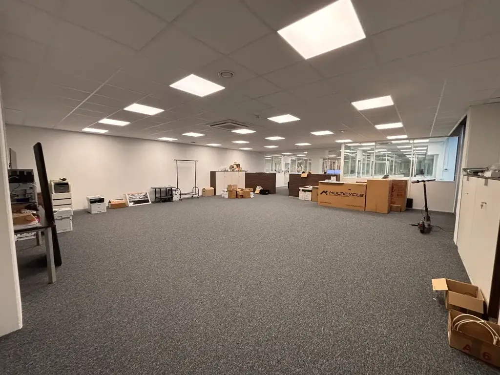 Kabinet - Modern Office with Cafeteria in Pottelberg