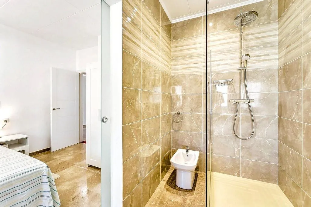 Vannitoad - Chalet with Pool in Afueras