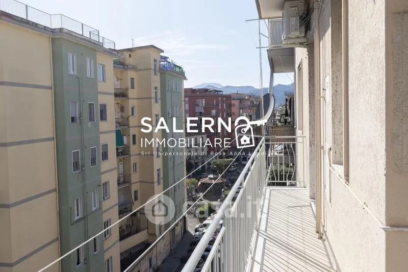 Balcon - Modern Flat with Balcony in Salerno Centre