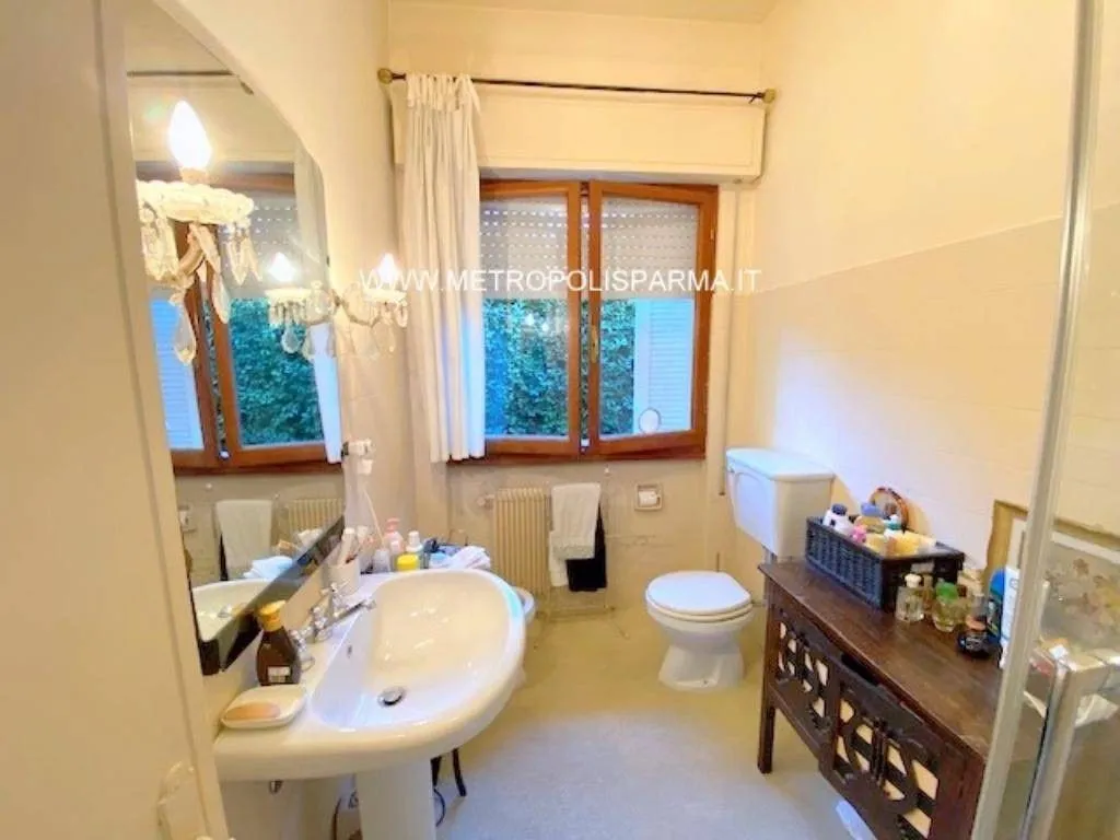 Bathrooms - Luxury Villa with Garden in Forte dei Marmi