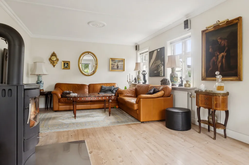 Living Room - 1912 Villa with Water View in Kalundborg