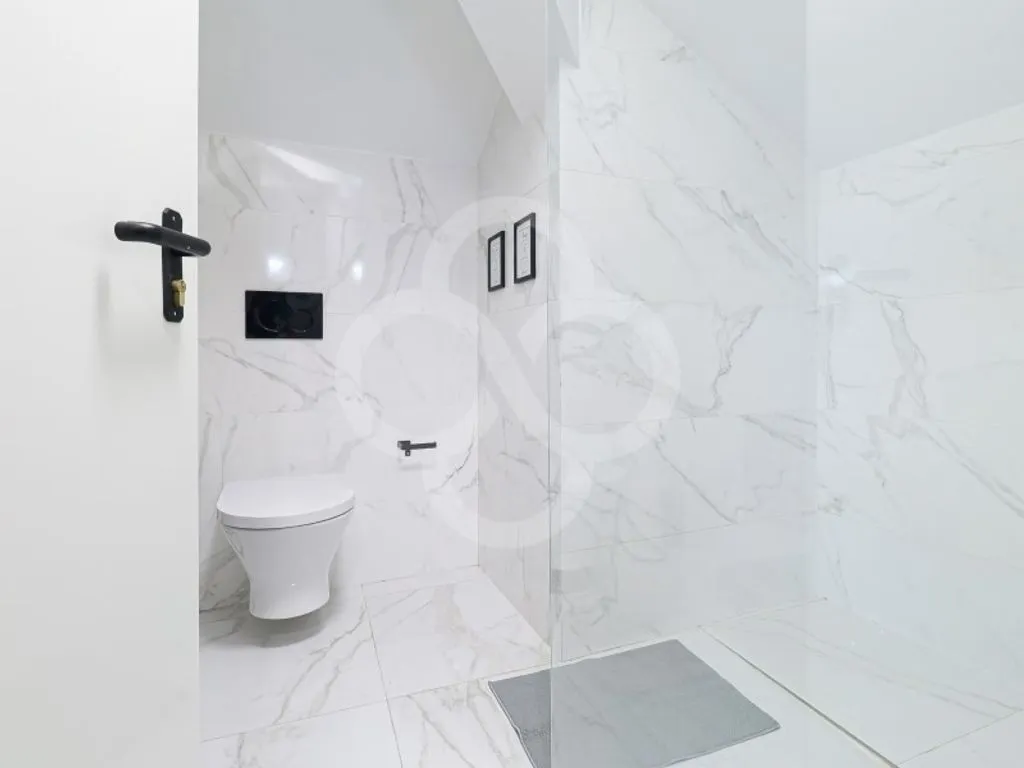 Salles de bain - 2-Bedroom Flat with Balcony in Largo do Rato, Lisbon