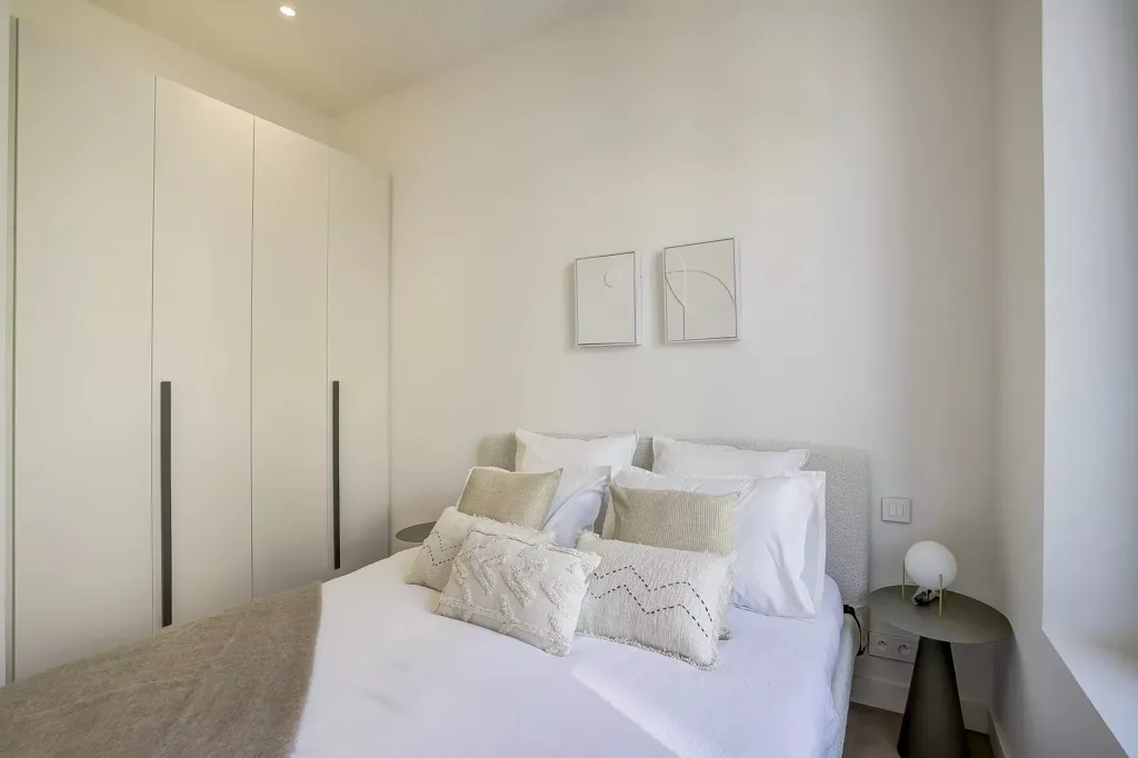 Bedrooms - Renovated 5-Piece Apartment with View in Nice