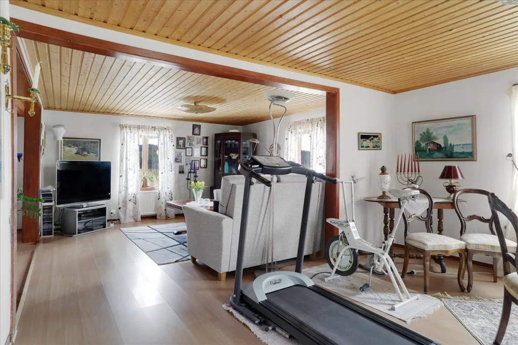 Rooms - Historic House with Garden in Uddevalla