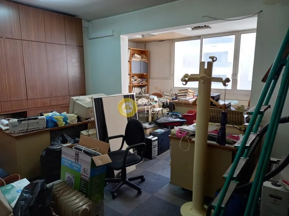 Bureau - Office Space with Double Glazing in Piraeus Centre