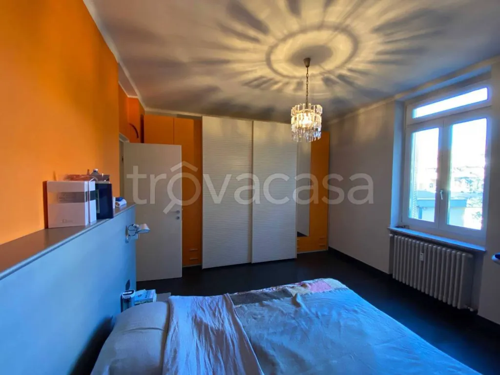 Chambres - Rear-Facing Apartment with Balcony in Saluzzo