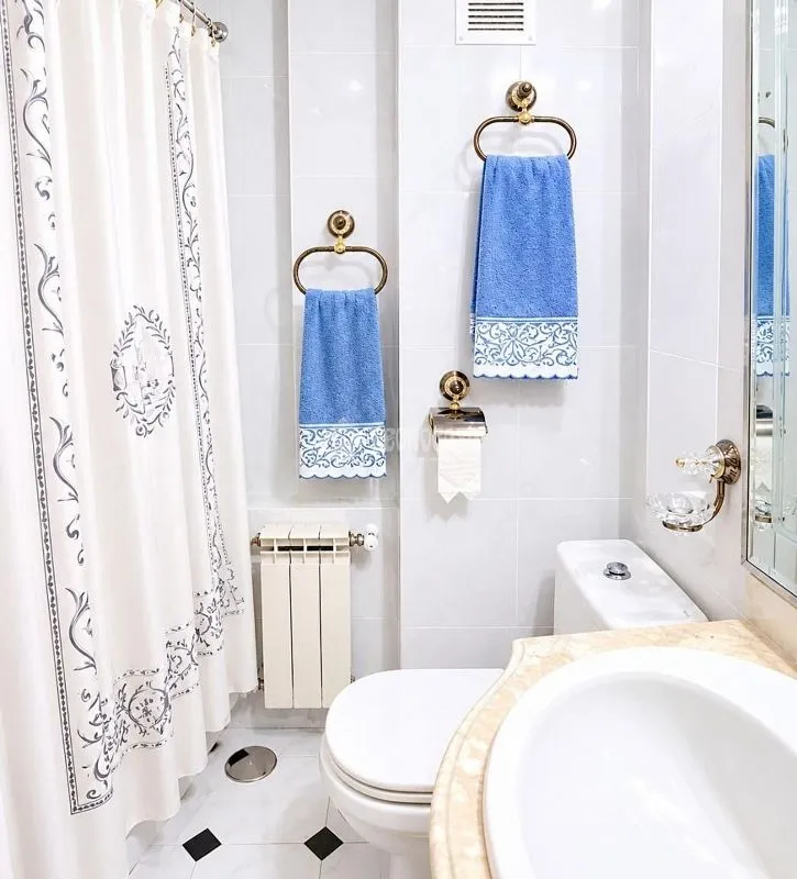 Bathrooms - Flat with Terraces in Carabanchel, Madrid