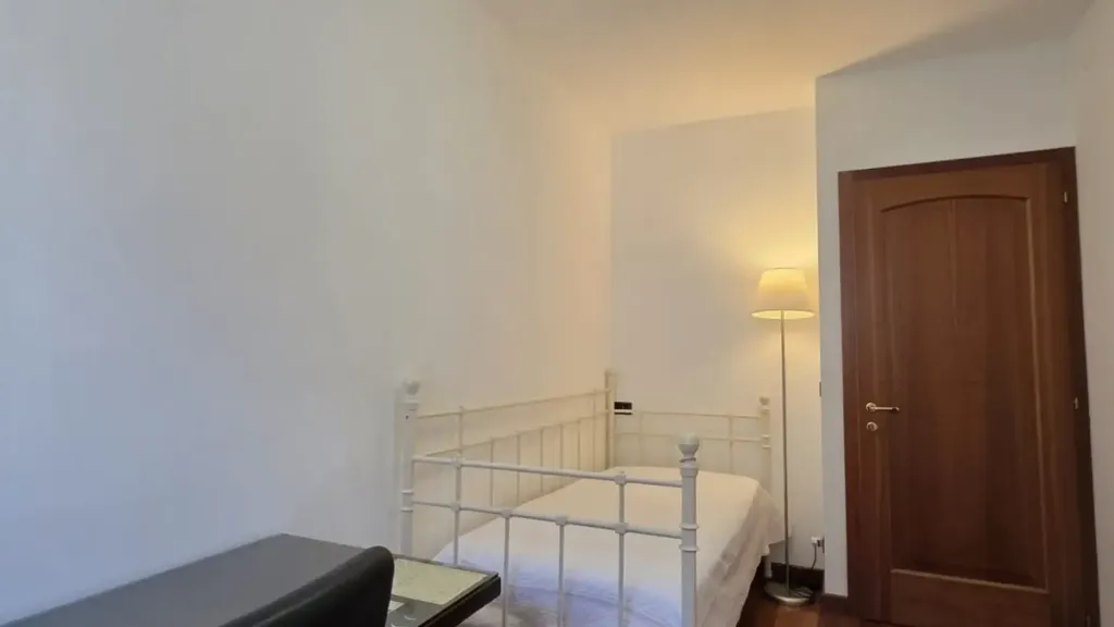 Magamistoad - Elegant Two-Bedroom with Studio in Vicenza