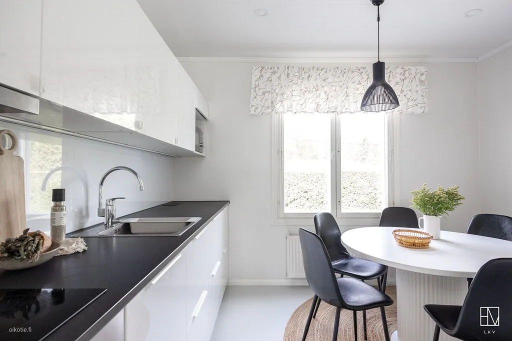 Cuisine - Converted Loft with Sauna in Lempäälä