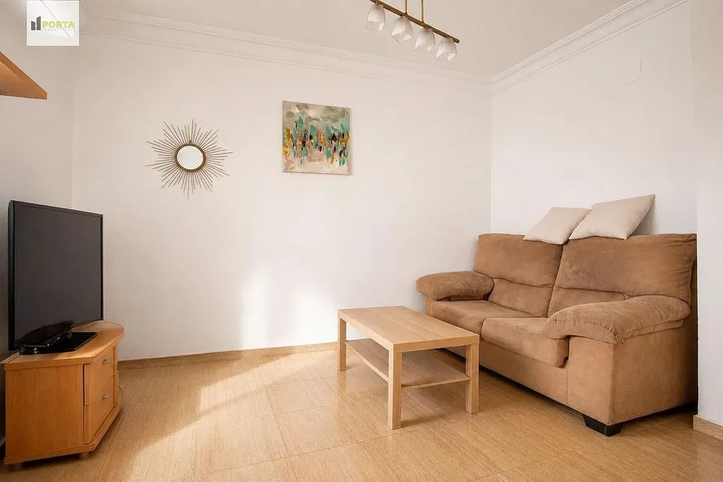 Elutuba - Ground Floor Flat with Central Location in Calzada