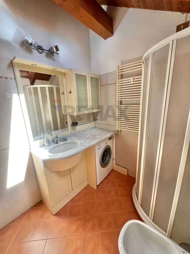 Vannitoad - Panoramic Attico with Terrace in Luino
