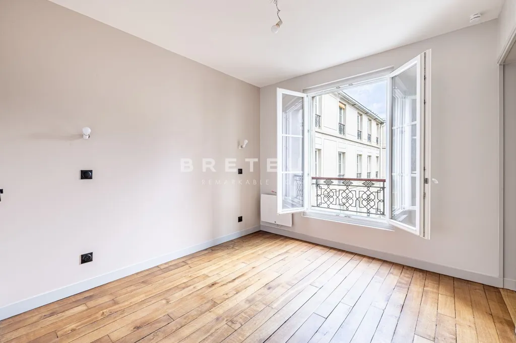 Pièces - Appartement 4 Pièces dans un Immeuble Ancien à Paris 7ème