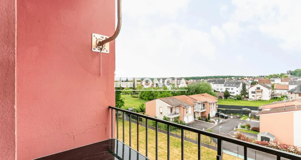 Balcon - Appartement avec Balcon et Vue Dégagée à Yutz