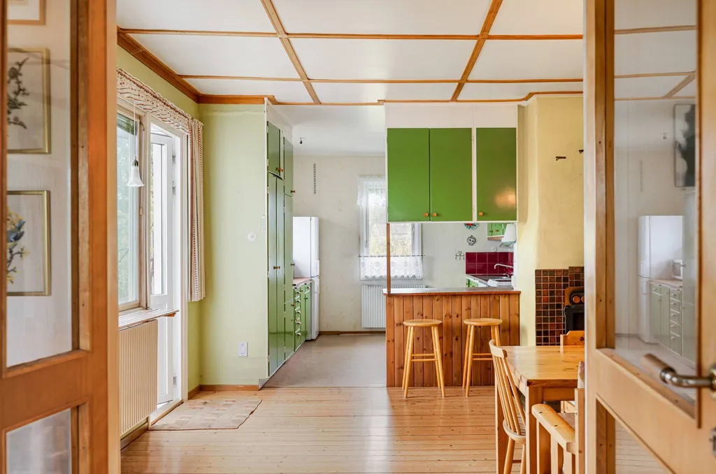 Söögituba - Villa with Development Potential in Snättringe