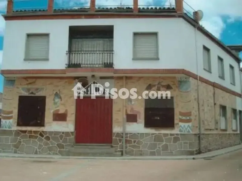 Extérieur - Rustic Building with Multiple Facades in Lumbrales