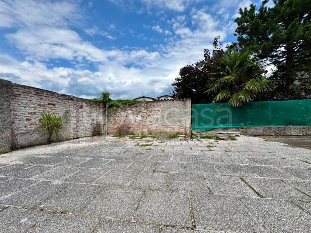 Jardin - Central Triplex with Terrace in Gorizia