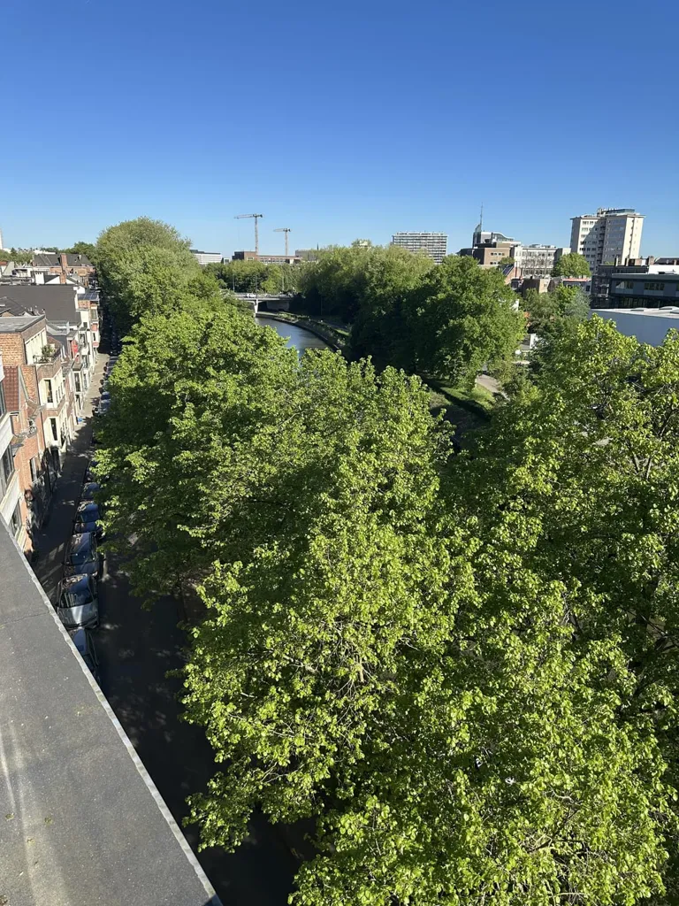Balcon - Appartement avec Ascenseur et Parking à Gand