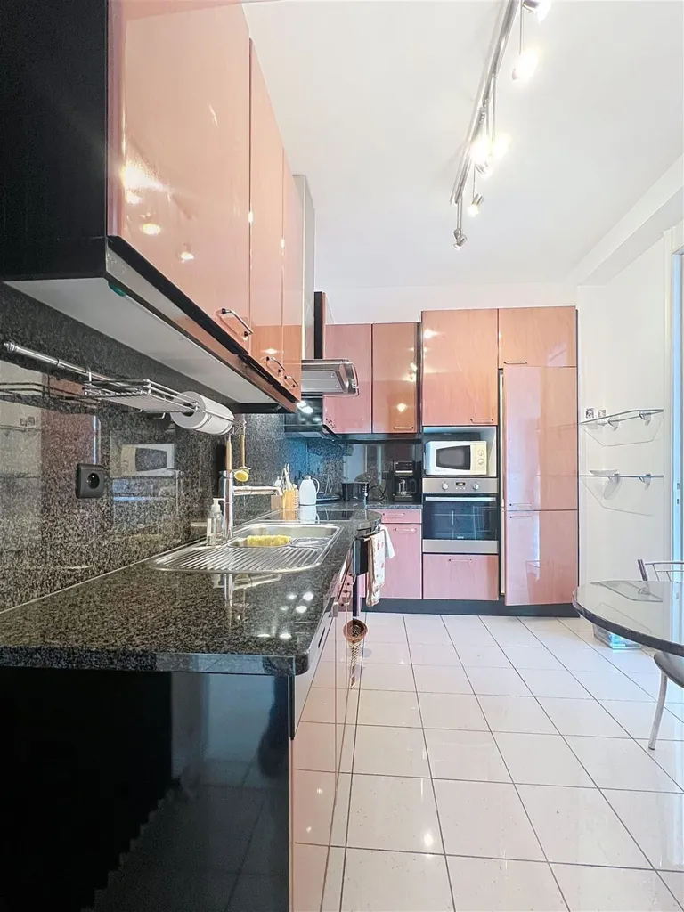 Cuisine - Appartement avec Vue Panoramique aux Terrasses de Liège