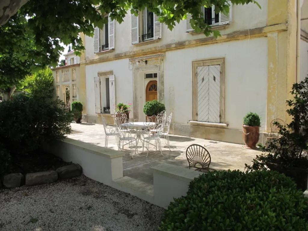 Jardin - Propriété pour Événementiel avec 10 Logements à Pernes-les-Fontaines