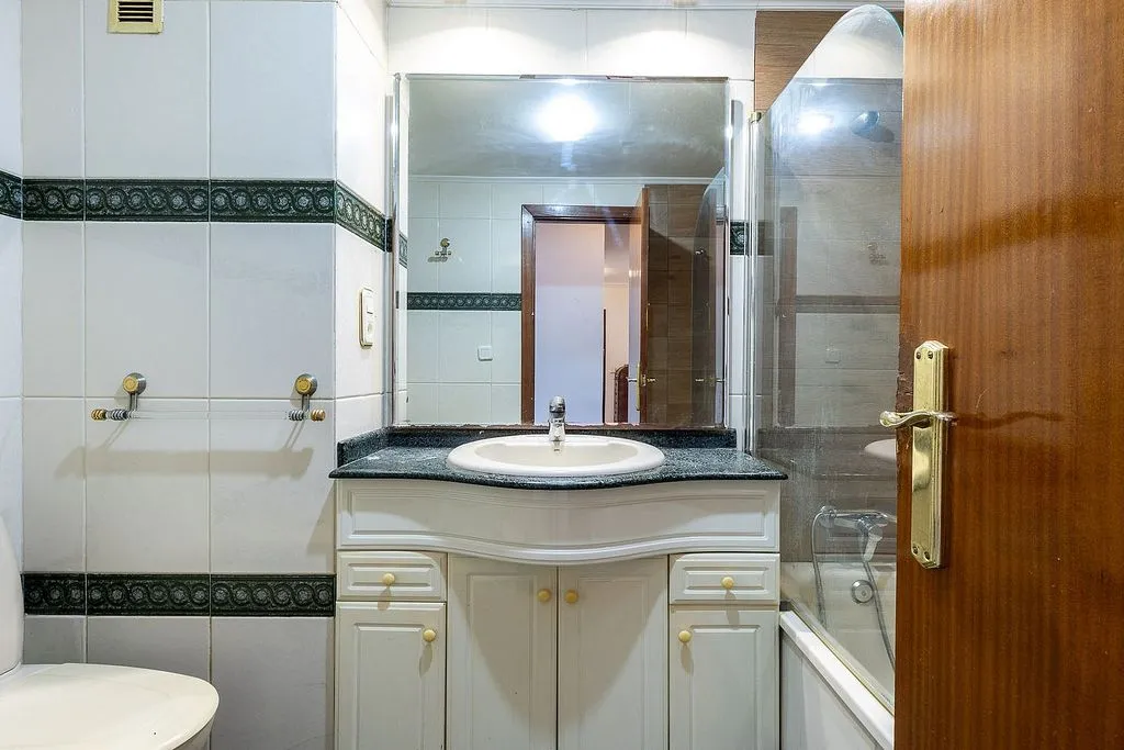 Salles de bain - Apartment with Castle Views in Sagunto