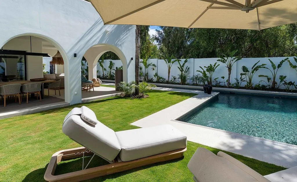 Bassein - Renovated Villa with Pool in Guadalmina